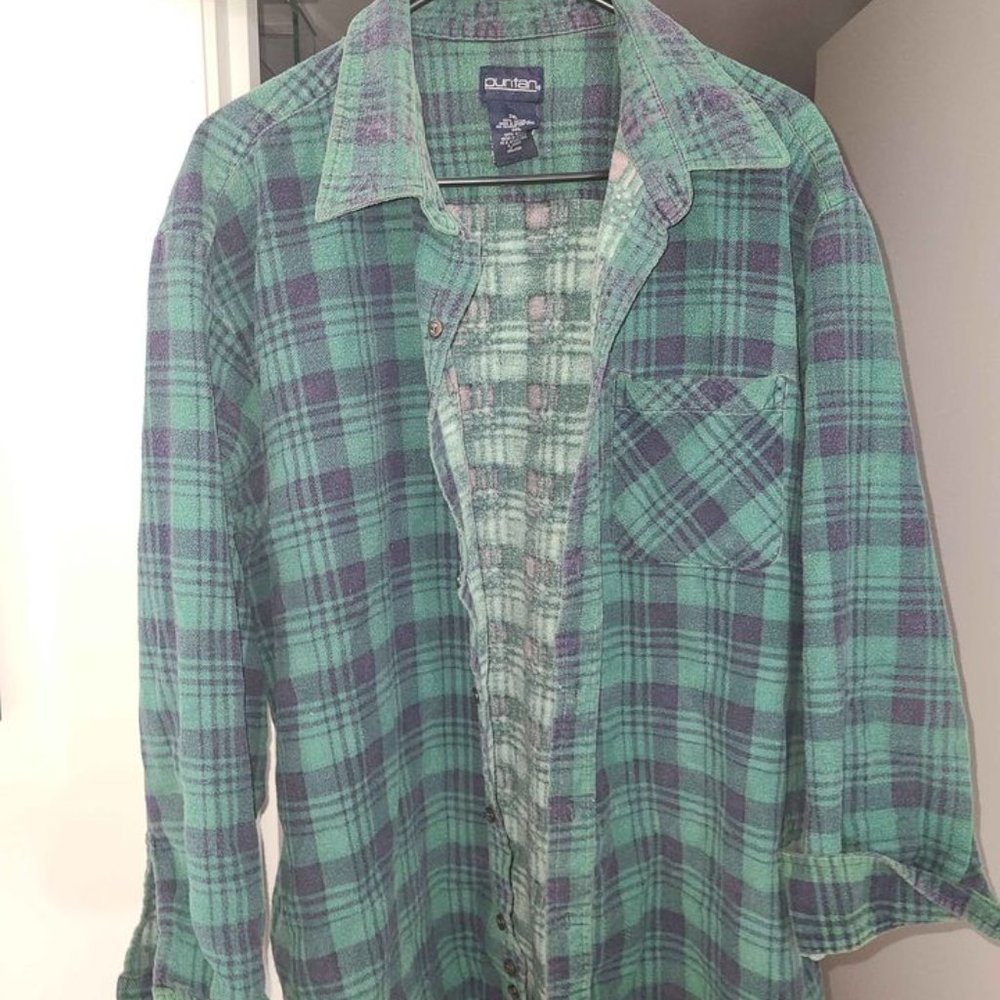 Flannel/Plaid Long sleeve button-down